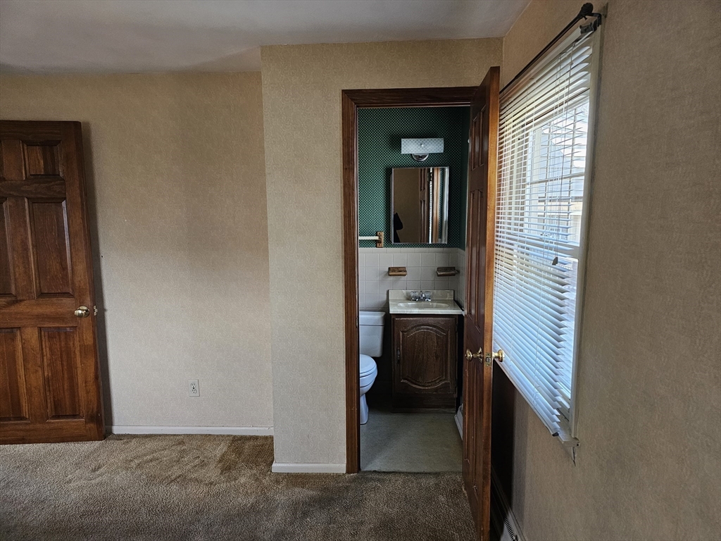 9 Upland Road Holyoke, MA 01040 - Photo 23 of 31 Gallery Image 23