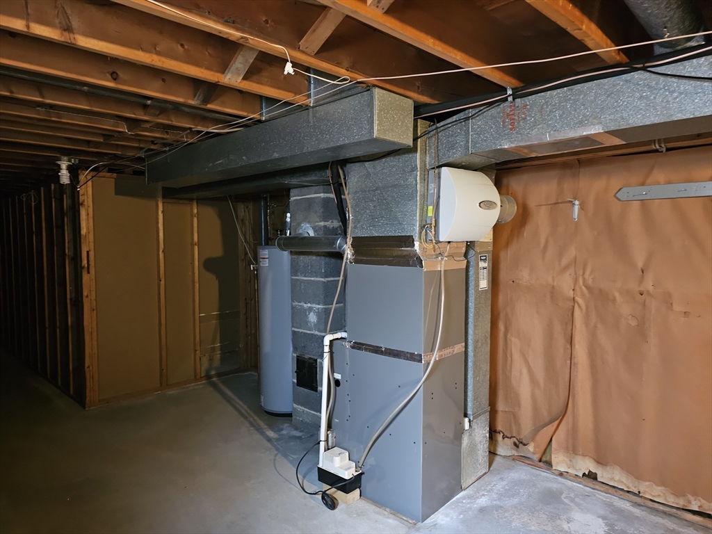 9 Upland Road Holyoke, MA 01040 - Photo 27 of 31 Gallery Image 27