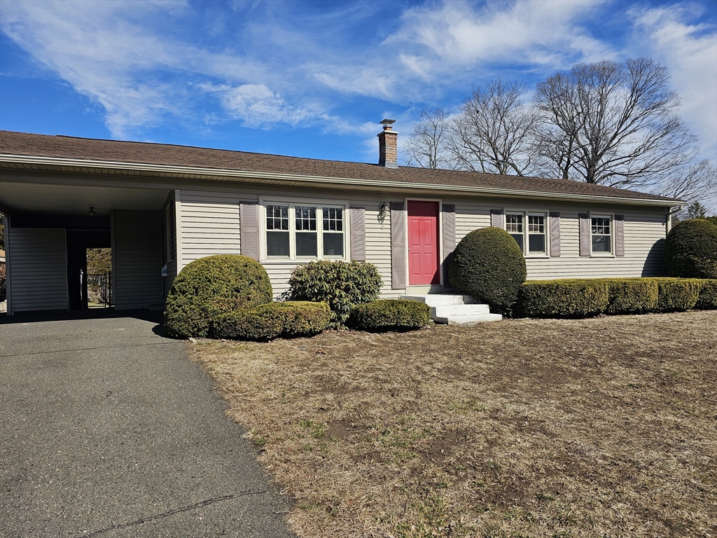 9 Upland Road Holyoke, MA 01040 - Photo 3 of 31 Gallery Image 3