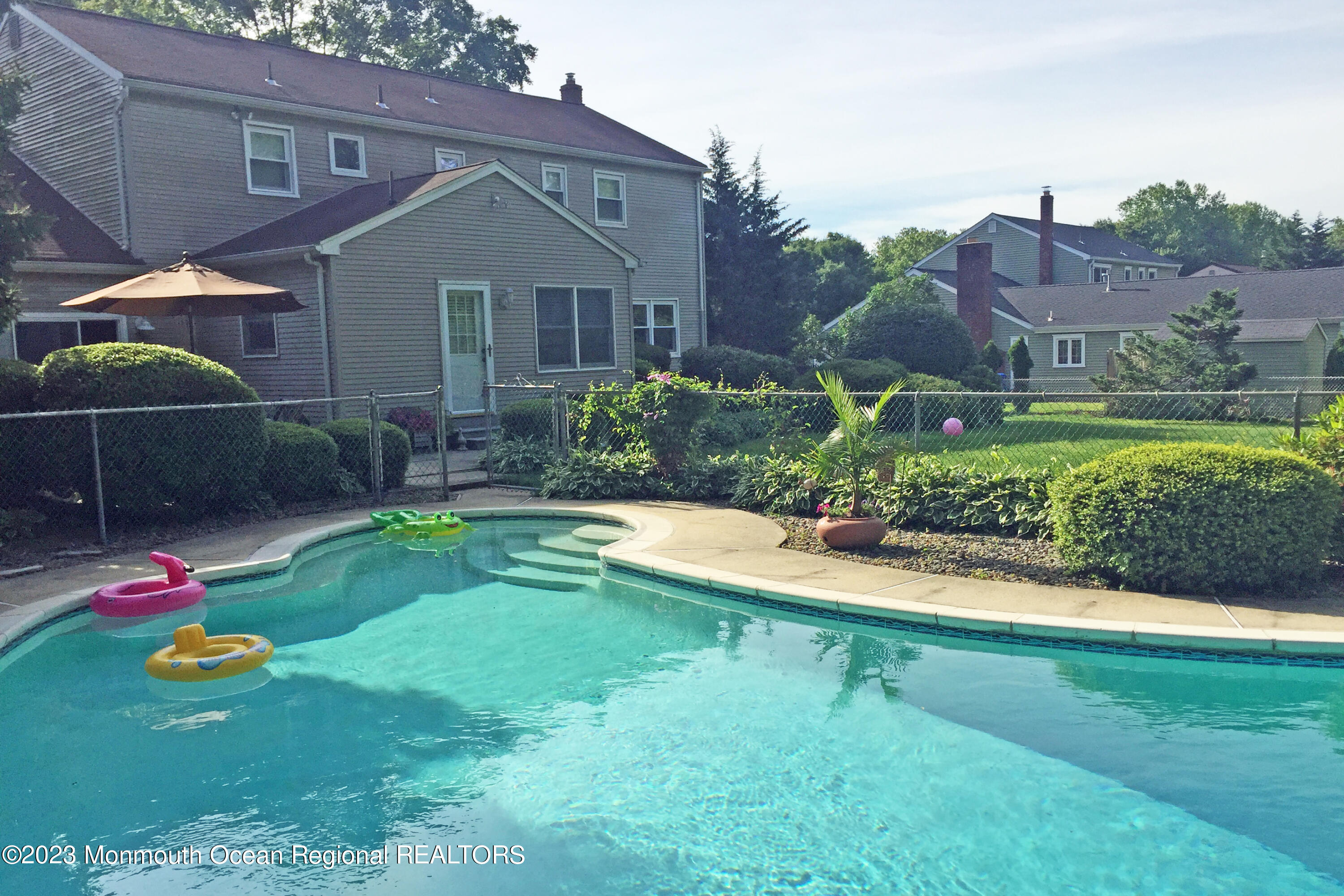 44 Redfield Road Lincroft, NJ 07738 - Photo 23 of 30 Pool
