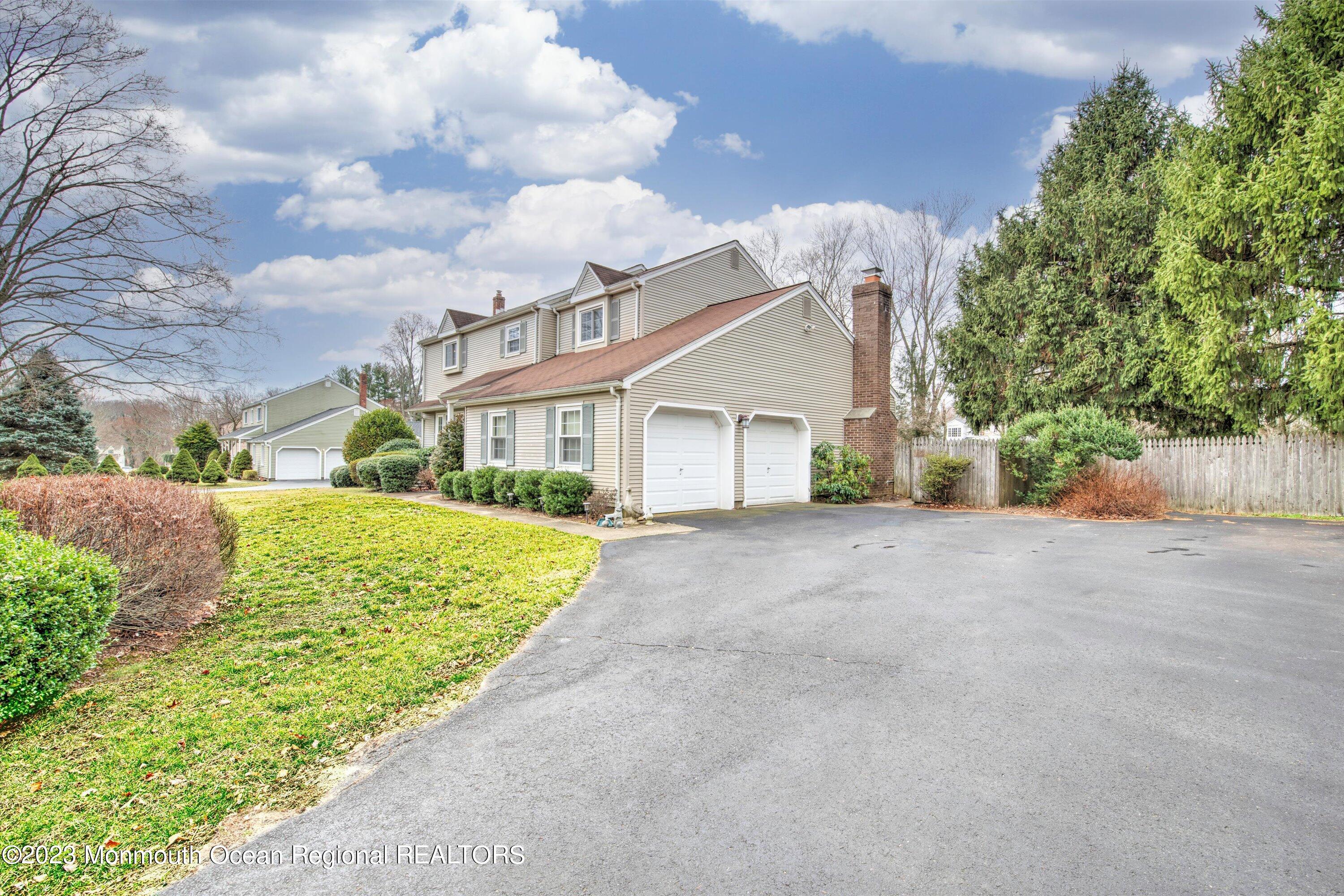 44 Redfield Road Lincroft, NJ 07738 - Photo 4 of 30 Garage/ Driveway