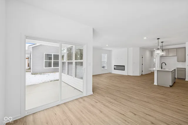 $312,990 | 5526 Aspen Wood Lane, Indianapolis, IN 46239