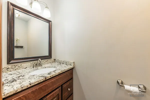 $575,000 | 515 Cimarron Drive West, Aurora, IL 60504