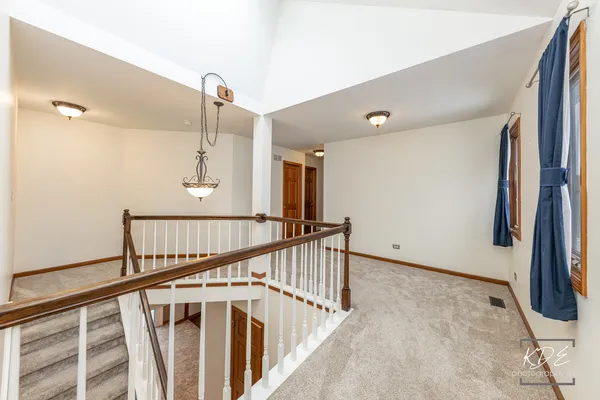 $575,000 | 515 Cimarron Drive West, Aurora, IL 60504