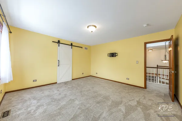 $575,000 | 515 Cimarron Drive West, Aurora, IL 60504