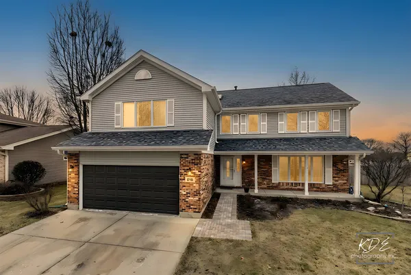 $575,000 | 515 Cimarron Drive West, Aurora, IL 60504