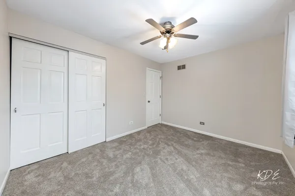 $575,000 | 515 Cimarron Drive West, Aurora, IL 60504