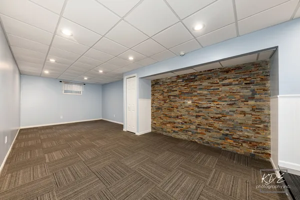 $575,000 | 515 Cimarron Drive West, Aurora, IL 60504