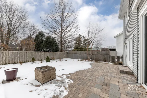 $575,000 | 515 Cimarron Drive West, Aurora, IL 60504