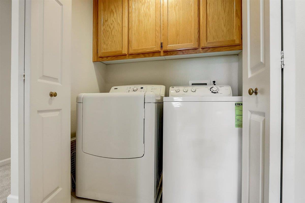 633 Swallowtail Court Brisbane, CA 94005 - Photo 27 of 42 a utility room with dryer and washer