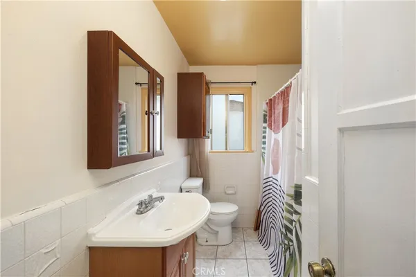 $755,000 | 11702 Utah Avenue, South Gate, CA 90280