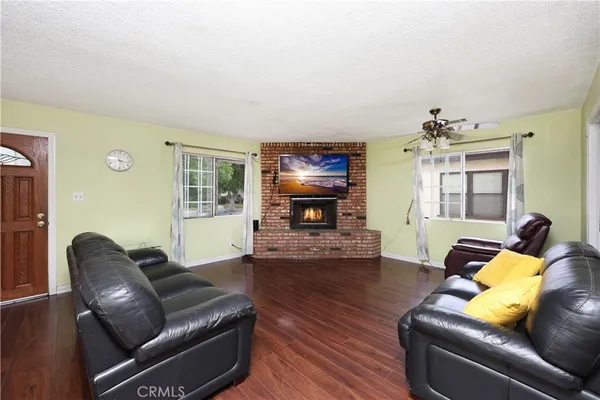 $755,000 | 11702 Utah Avenue, South Gate, CA 90280