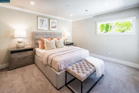 $3,980,000 | 84 Mossbridge Lane, Orinda, CA 94563