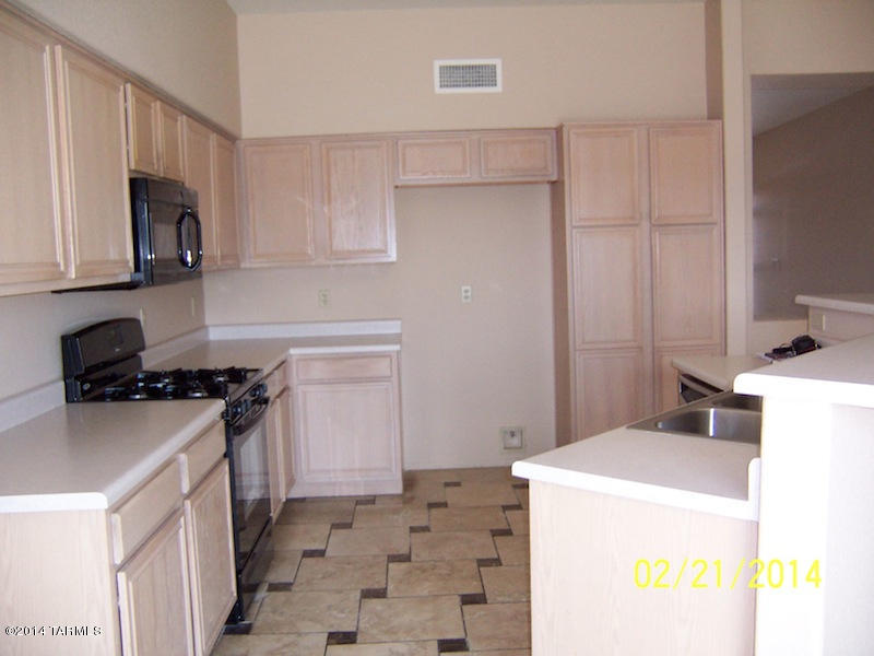 5533 South Swires Road Tucson, AZ 85746 - Photo 12 of 35 Gallery Image 12