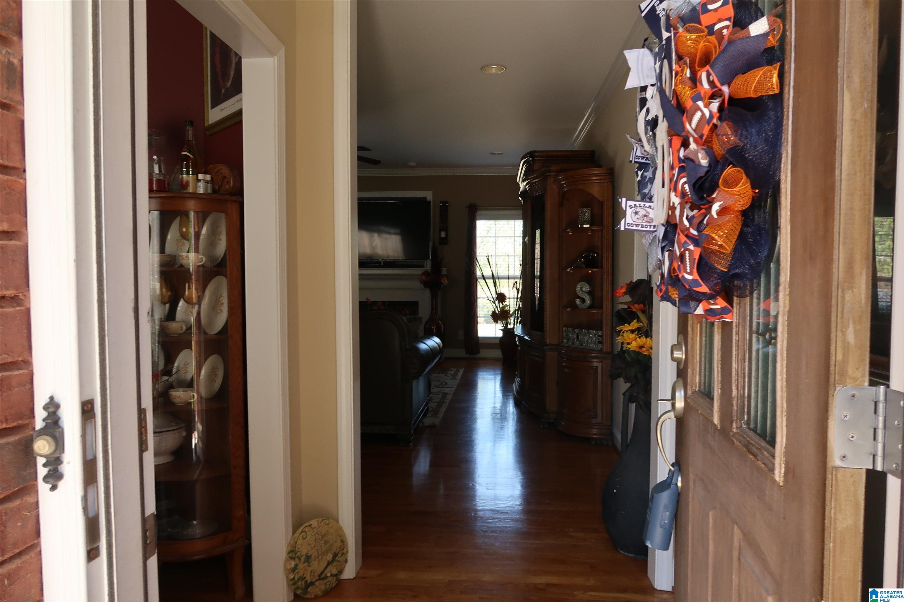 302 Liberty Lane Anniston, AL 36207 - Photo 5 of 29