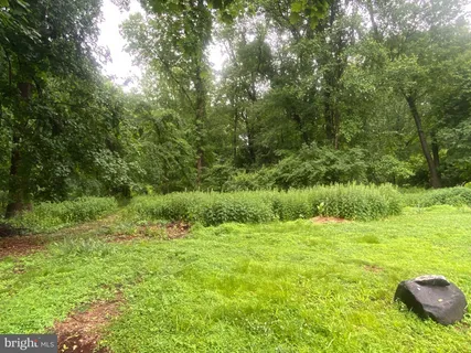 $465,000 | 2012 Wildwood Drive, Wilmington, DE 19805