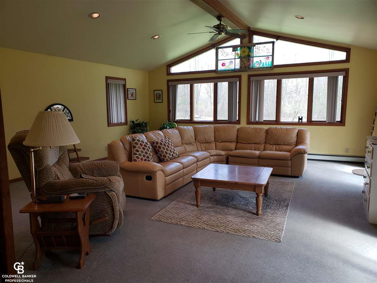 3100 Oneil Road Avoca, MI 48006 - Photo 7 of 27 This is a view of the great room.