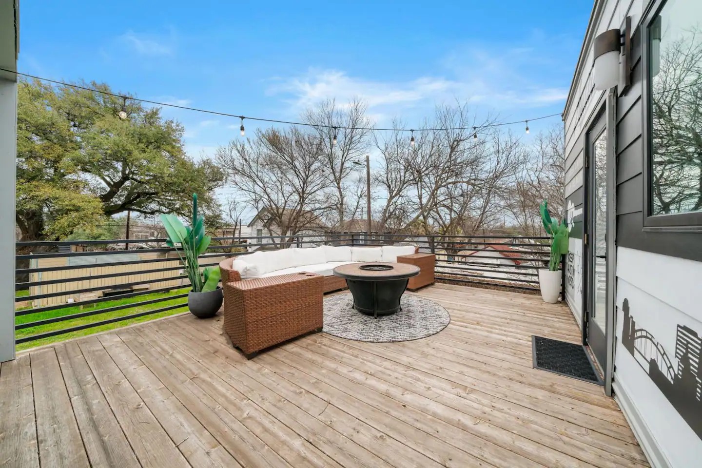 2311 East 8th Street, Unit 2 Austin, TX 78702 - Photo 33 of 37