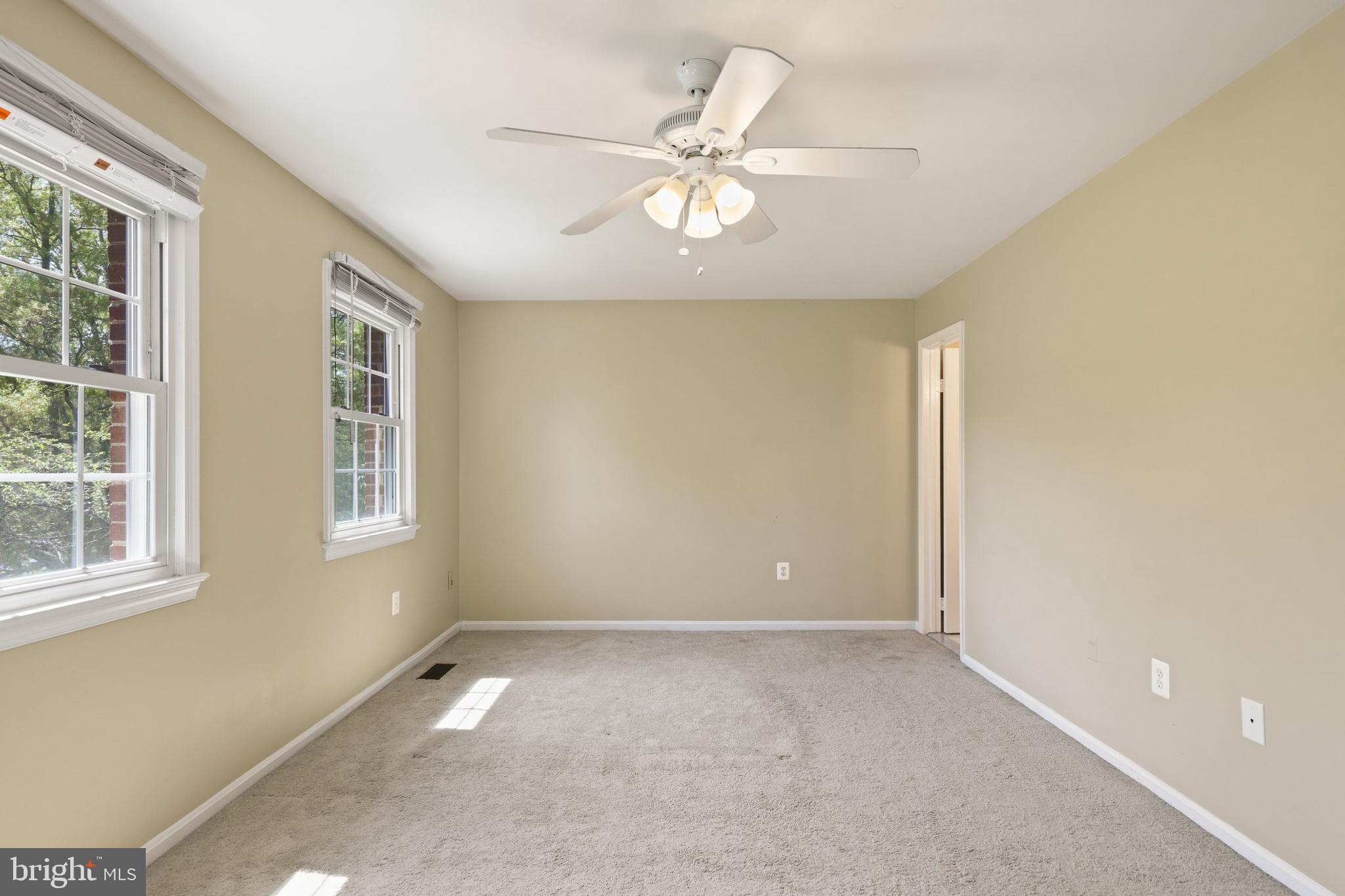 8128 Sleepy View Lane Springfield, VA 22153 - Photo 16 of 35 Gallery Image 16