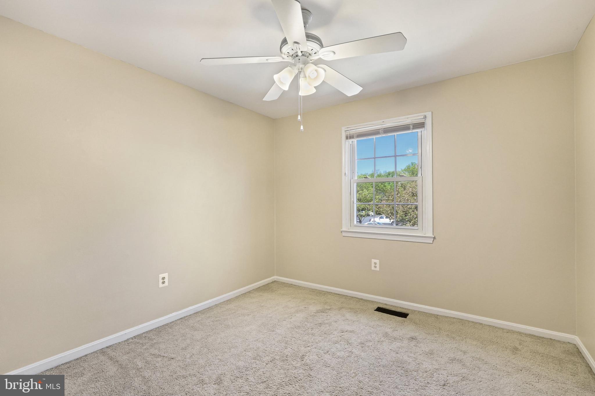 8128 Sleepy View Lane Springfield, VA 22153 - Photo 22 of 35 Gallery Image 22