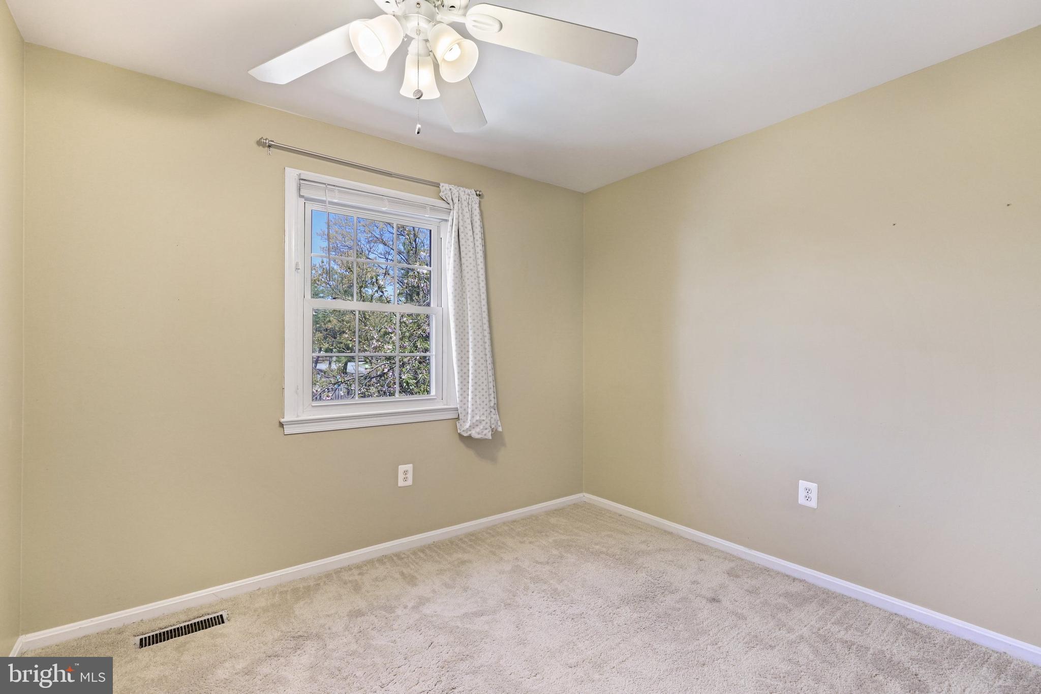 8128 Sleepy View Lane Springfield, VA 22153 - Photo 24 of 35 Gallery Image 24