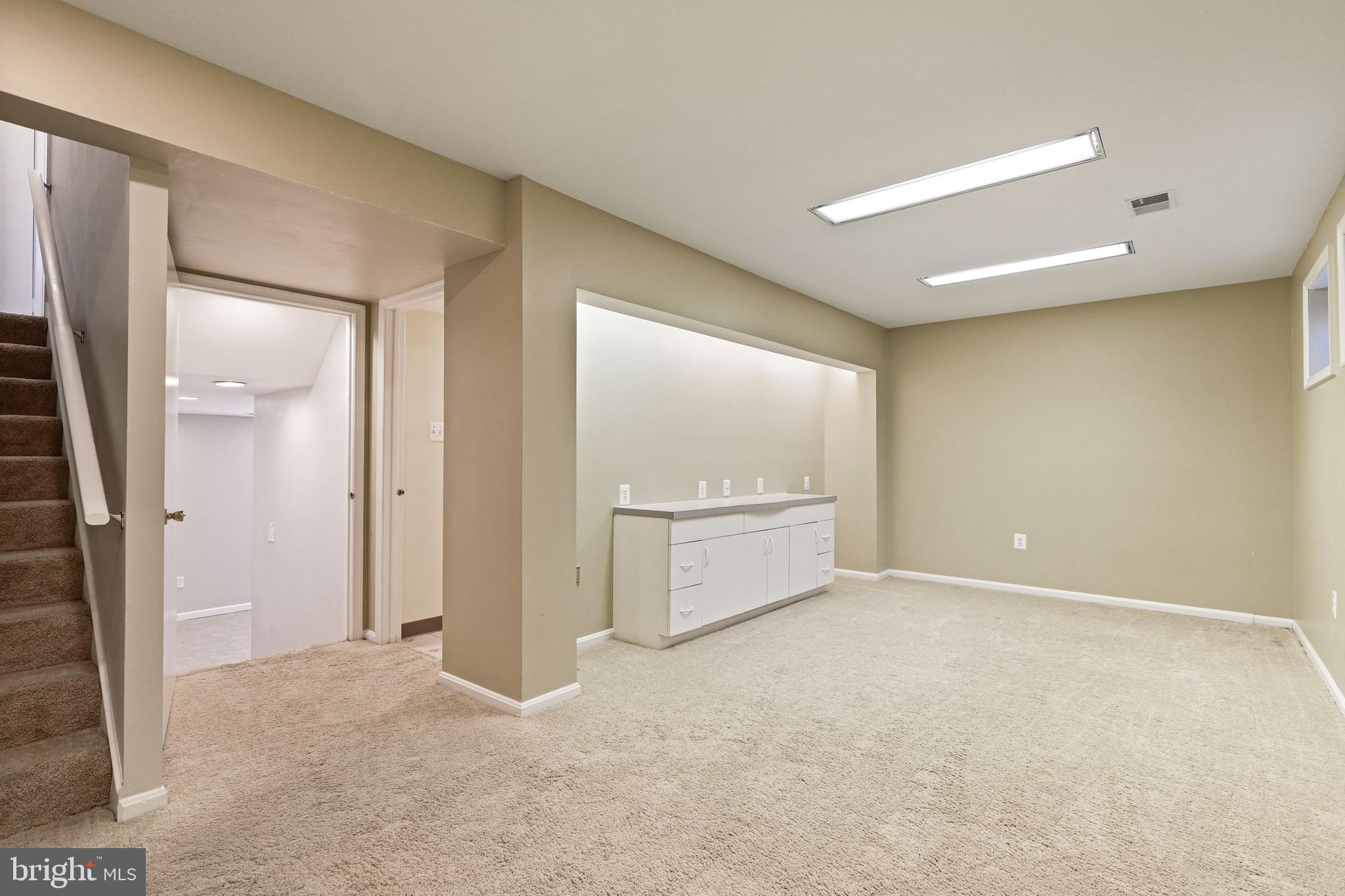 8128 Sleepy View Lane Springfield, VA 22153 - Photo 26 of 35 Gallery Image 26