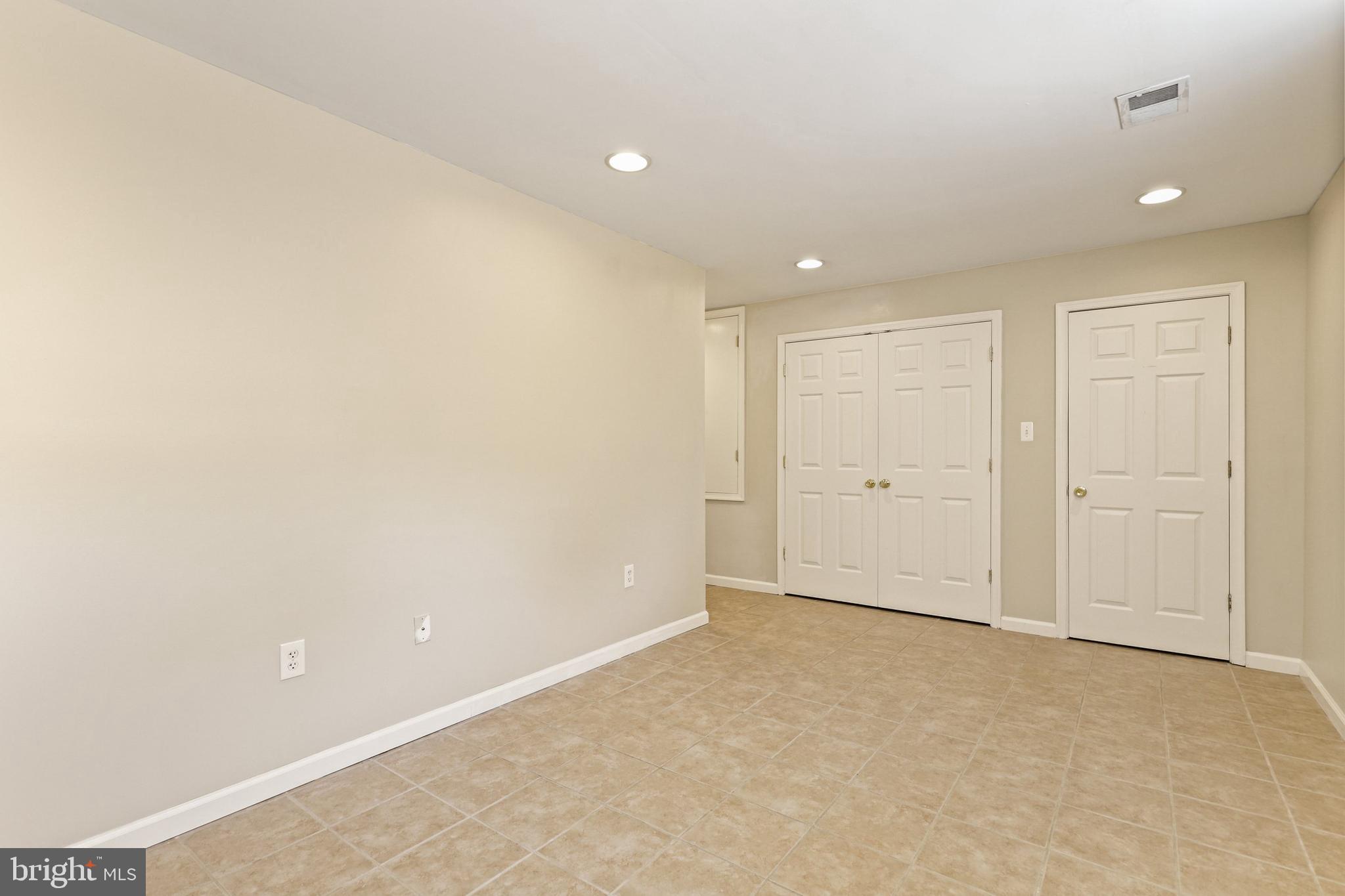 8128 Sleepy View Lane Springfield, VA 22153 - Photo 31 of 35 Gallery Image 31