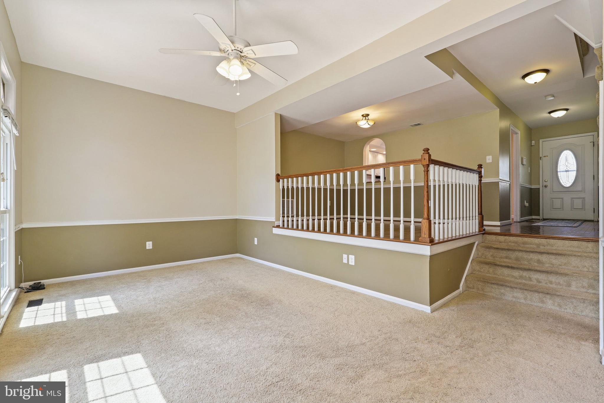8128 Sleepy View Lane Springfield, VA 22153 - Photo 6 of 35 Gallery Image 6