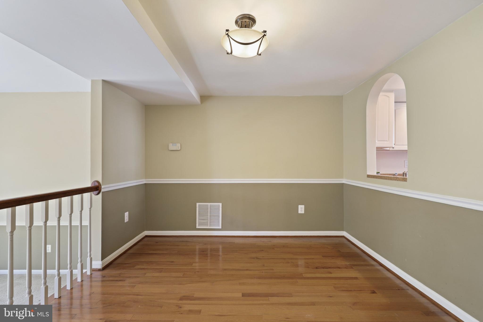 8128 Sleepy View Lane Springfield, VA 22153 - Photo 10 of 35 Gallery Image 10