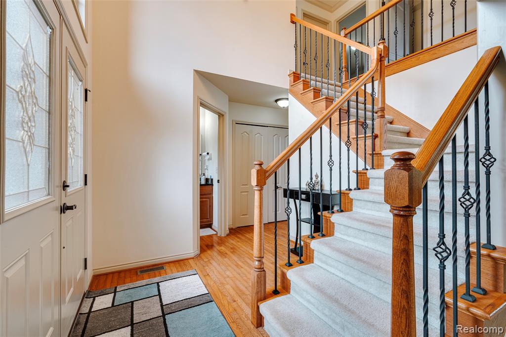 23616 Dunston Road Novi, MI 48375 - Photo 5 of 70 Gallery Image 5
