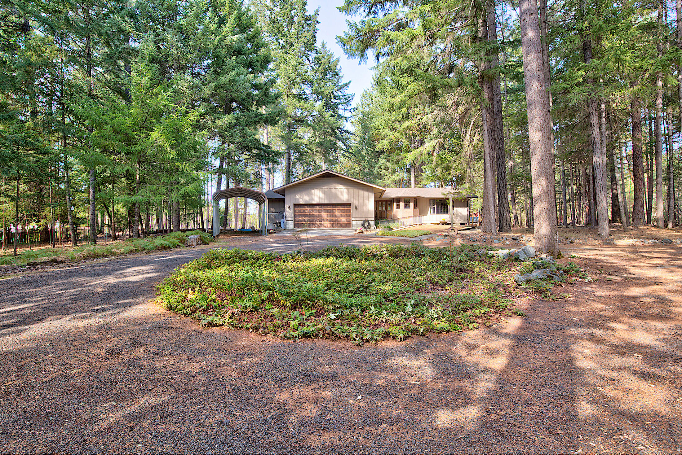 150 Combs Drive Merlin, OR 97532 - Photo 50 of 58 125A9466_67_68_69_70