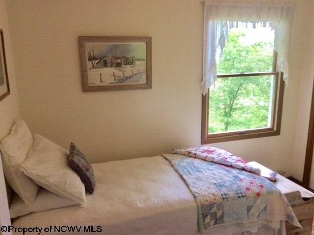 663 Montana Road Fairmont, WV 26554 - Photo 11 of 20 Gallery Image 11