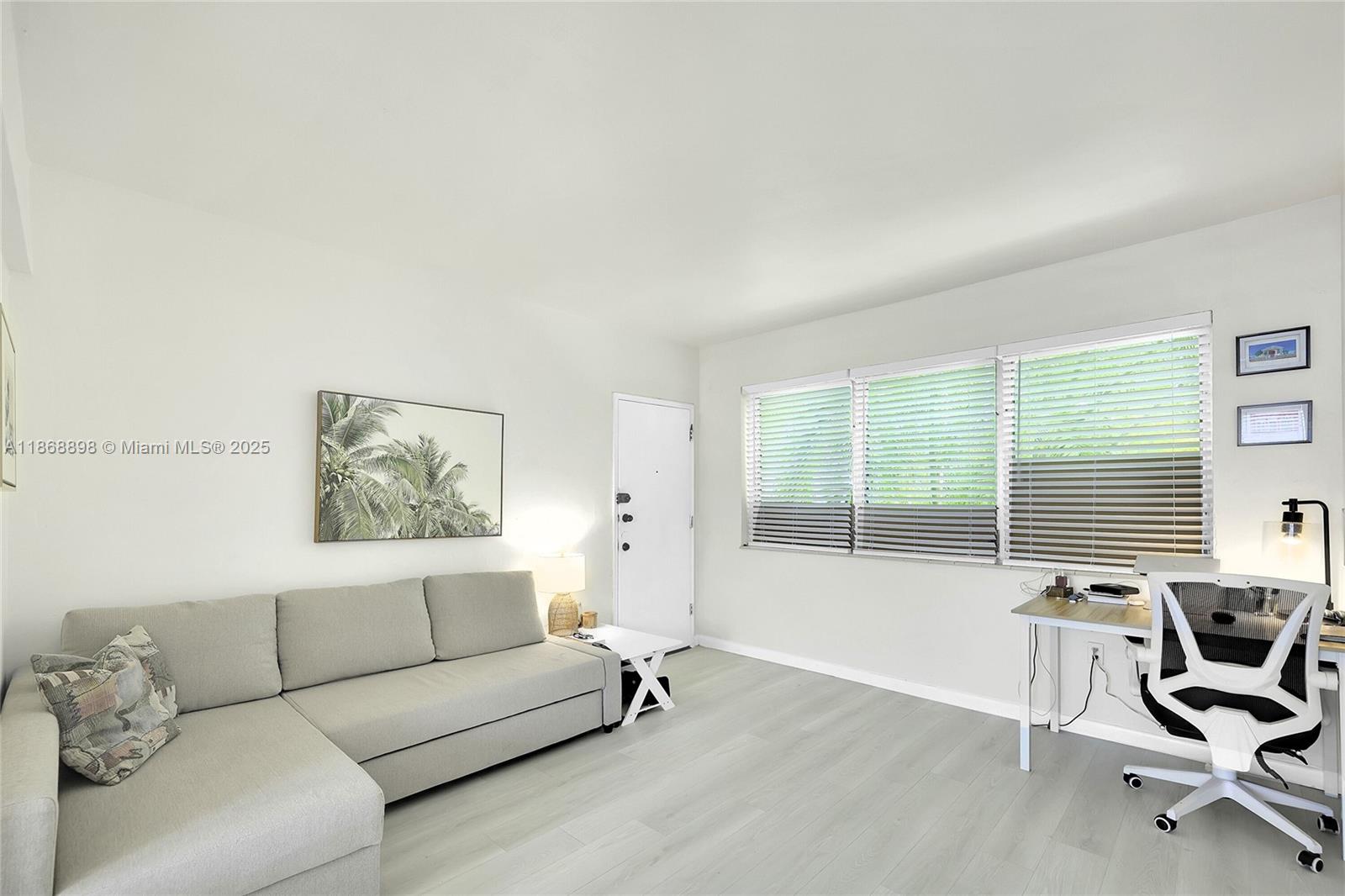 4730 Pine Tree Drive, Unit 14 Miami Beach, FL 33140 - Photo 7 of 32