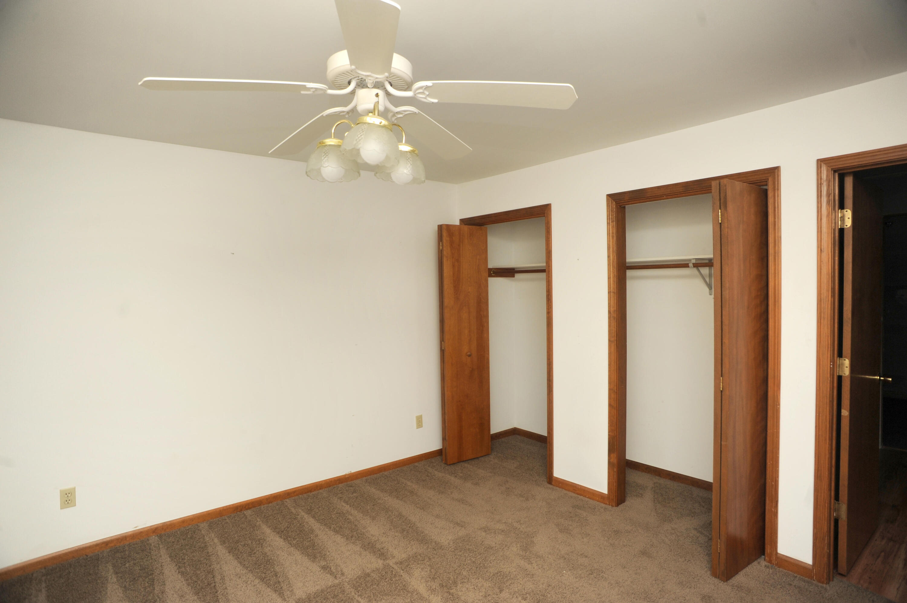 216 Summertree Drive Porter, IN 46304 - Photo 20 of 28 wooden floor in an empty room