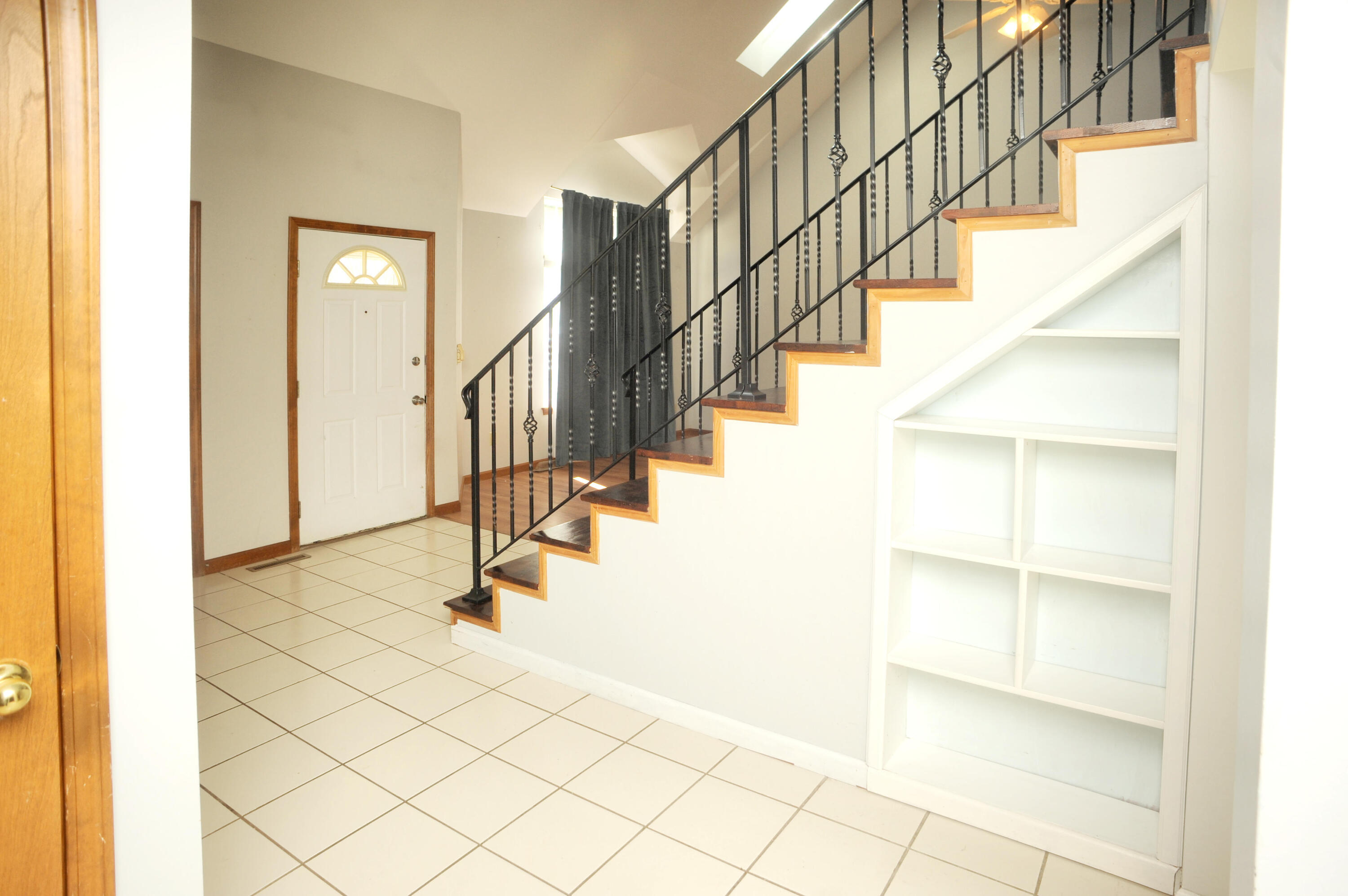 216 Summertree Drive Porter, IN 46304 - Photo 27 of 28 a view of entryway