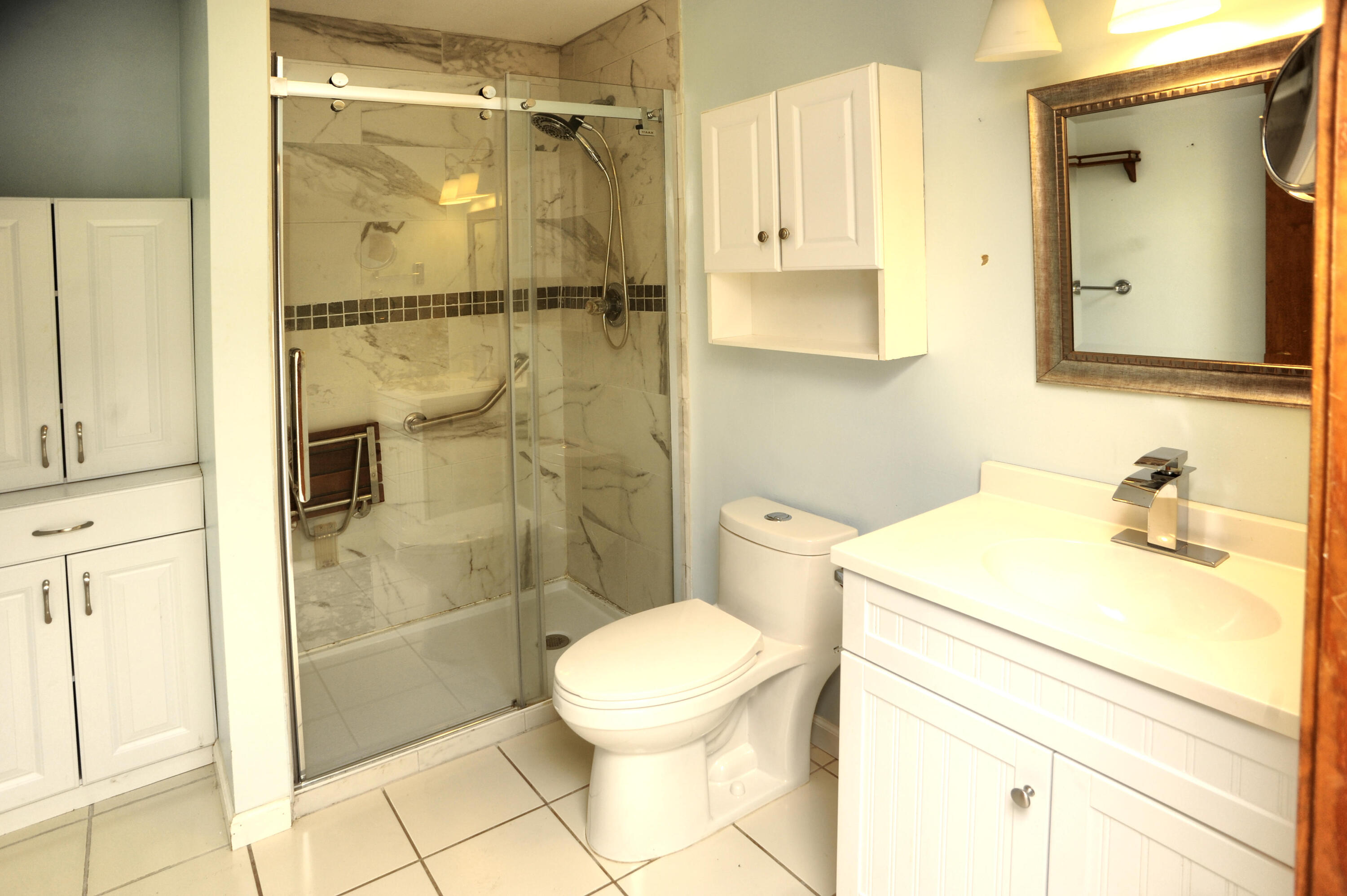 216 Summertree Drive Porter, IN 46304 - Photo 9 of 28 a bathroom with a sink toilet and shower