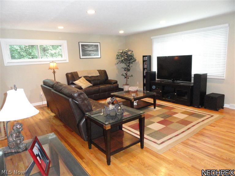 3014 Bancroft Road Akron, OH 44333 - Photo 2 of 25 Gallery Image 2