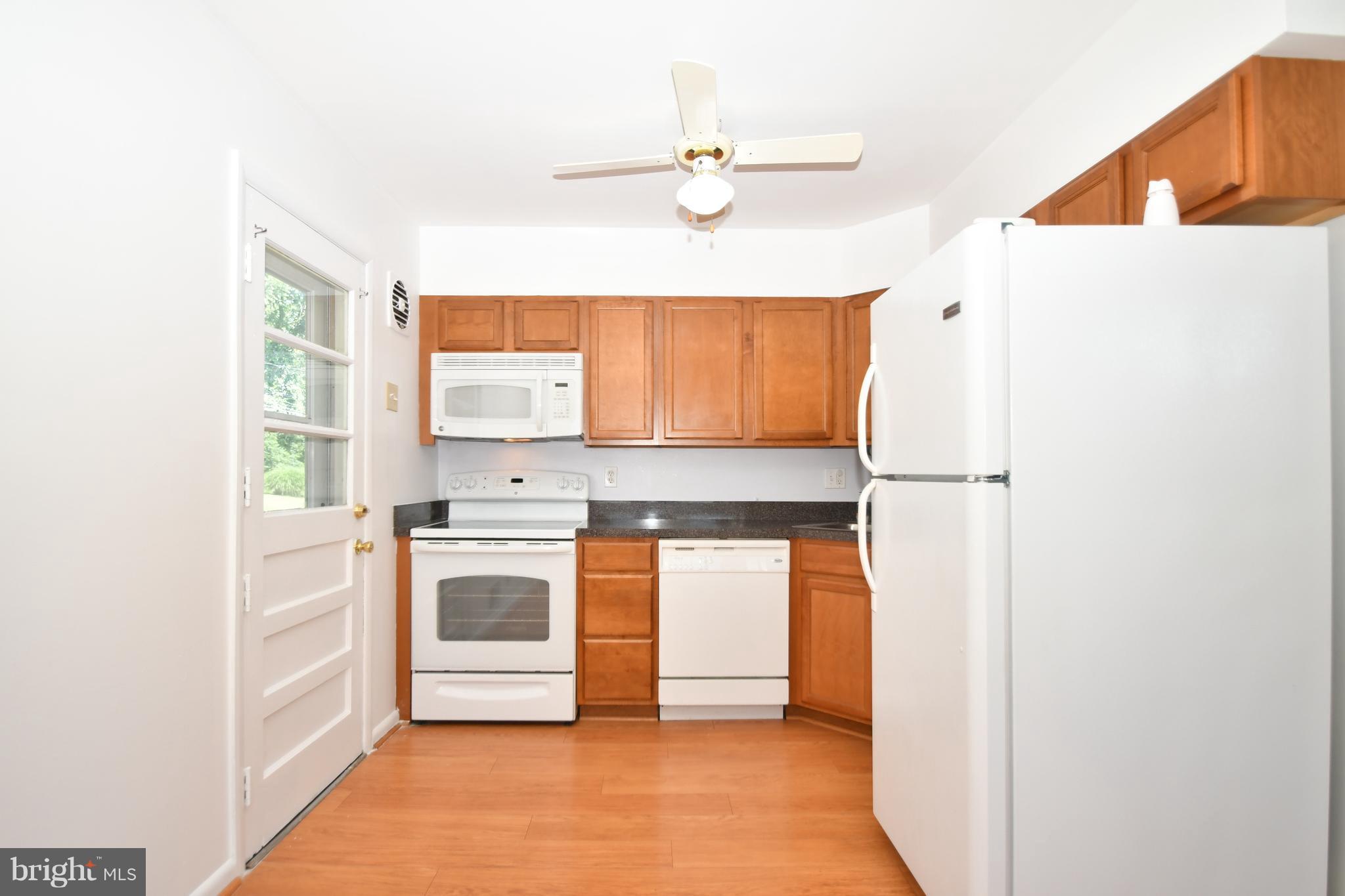9222 Orbitan Road Baltimore, MD 21234 - Photo 4 of 27 Kitchen