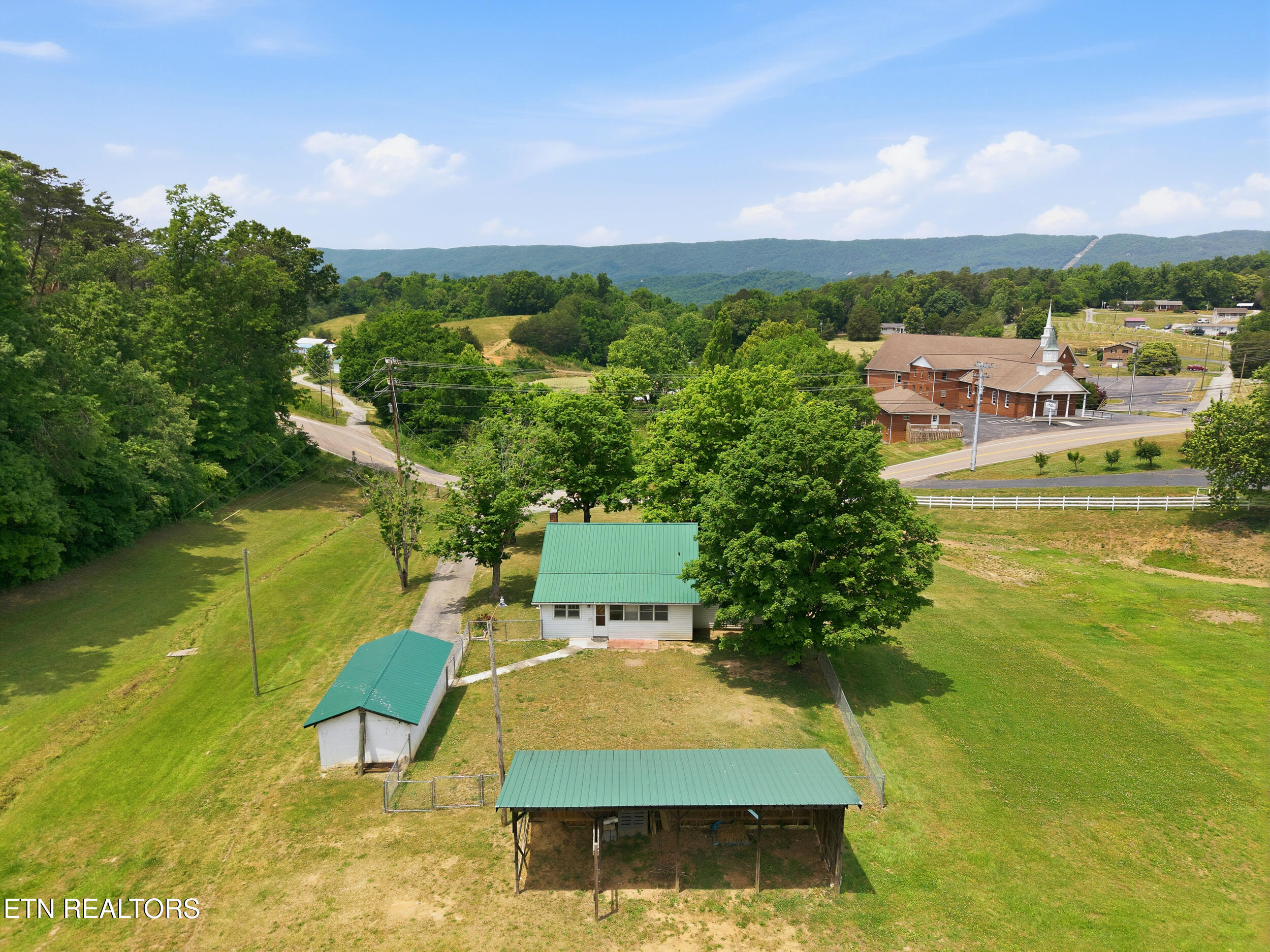 979 Highway 92 Rutledge, TN 37861 - Photo 24 of 36 14_979_tn-92_0015
