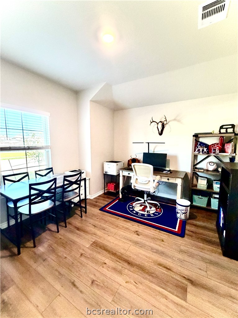 6218 Raleigh Drive College Station, TX 77845 - Photo 7 of 17