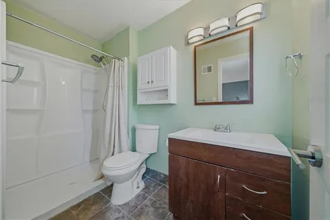$285,000 | 9726 Winslow Place, Kansas City, MO 64131
