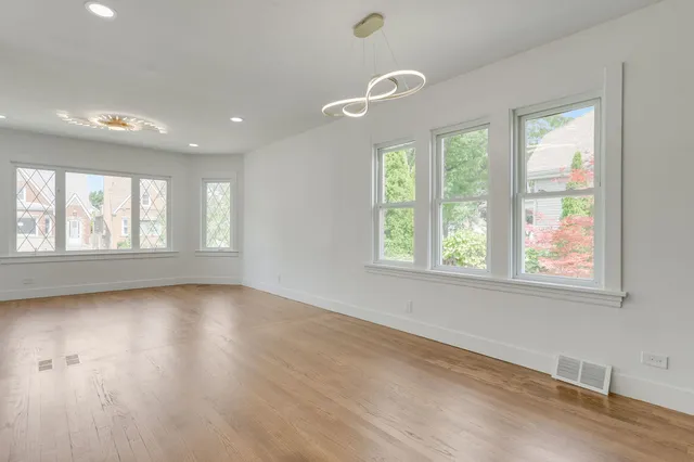 $530,000 | 5853 West Newport Avenue, Chicago, IL 60634