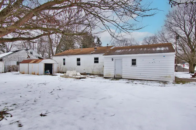 $179,900 | 903 North Detroit Street, Buchanan, MI 49107