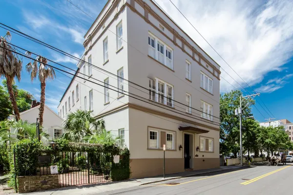 $3,150 | 85 Cumberland Street, Unit 17, Charleston, SC 29401