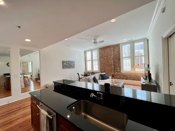 $3,150 | 85 Cumberland Street, Unit 17, Charleston, SC 29401