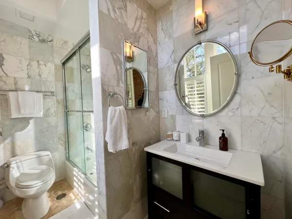 $3,150 | 85 Cumberland Street, Unit 17, Charleston, SC 29401