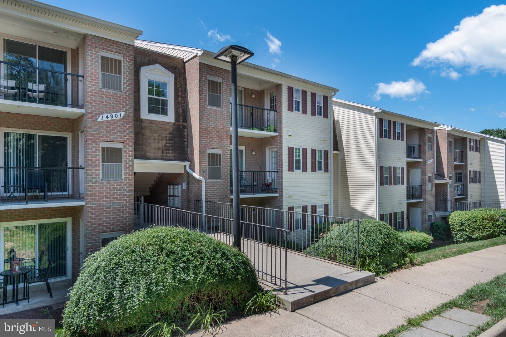14901 Rydell Road, Unit 103 Centreville, VA 20121 - Photo 3 of 29