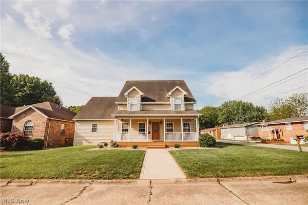 $460,000 | 100 A 37th Street, Vienna, WV 26105