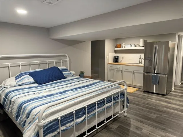 $500,000 | 27809 Highway 7, Harrisonville, MO 64701