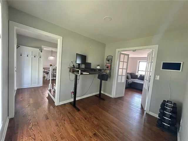 $500,000 | 27809 Highway 7, Harrisonville, MO 64701